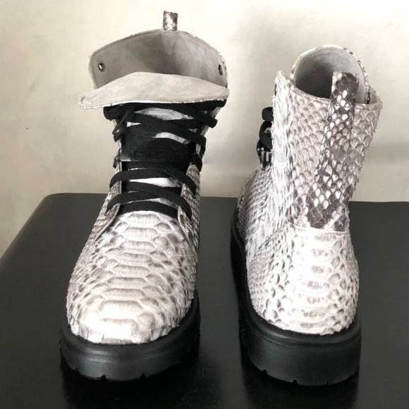 Unisex Python Boots - Picture 5 of 8